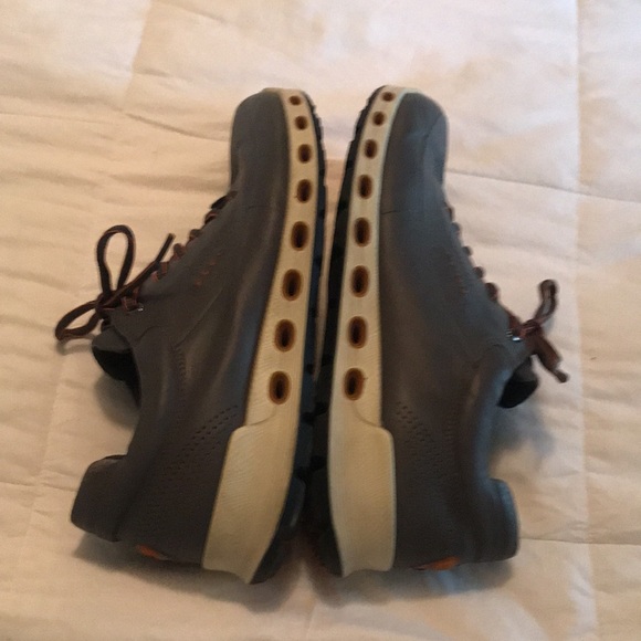MEN Ecco Cool 2.0 Gore-Tex sneaker  Gray with rust trimSize 44. US Size =11 GUC - Picture 6 of 12